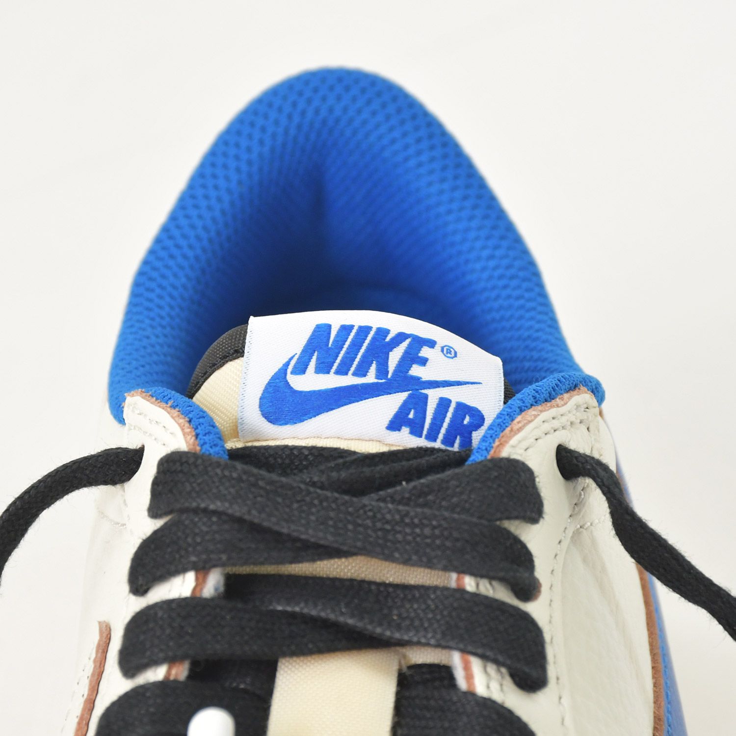 新品未使用 Travis Scott × fragment design × Nike Air Jordan 1 Low 