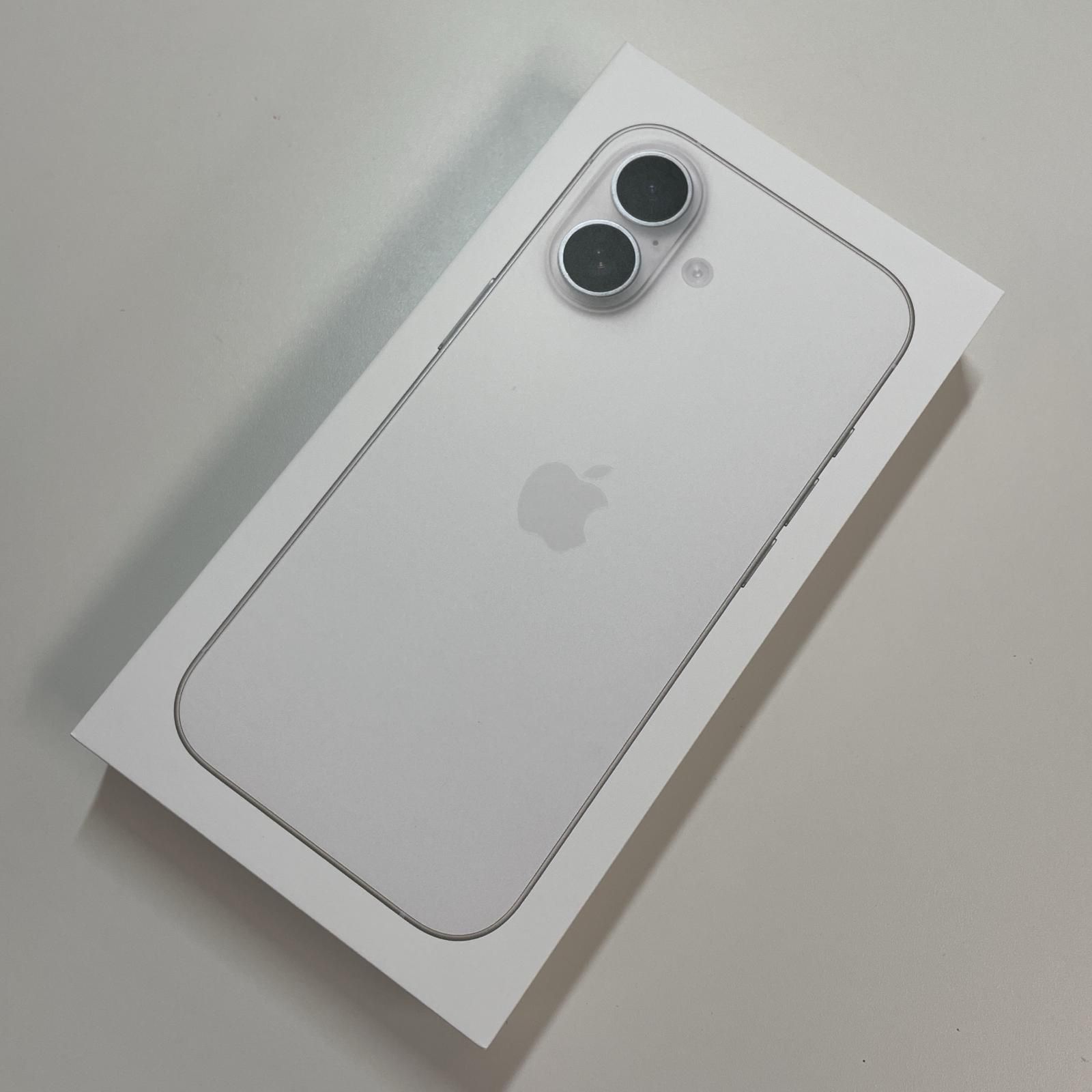 SIMフリー iPhone 17 256GB ホワイト