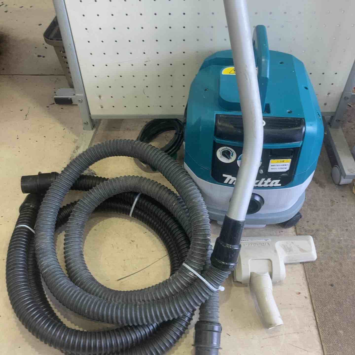 マキタ(makita) 集じん機 乾式 VC0830 連動機能【町田店】