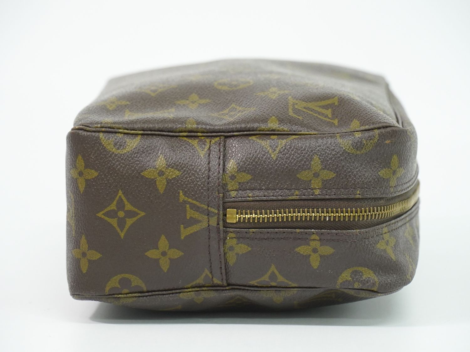 本物 ルイヴィトン LOUIS VUITTON LV トゥルース トワレット 28
