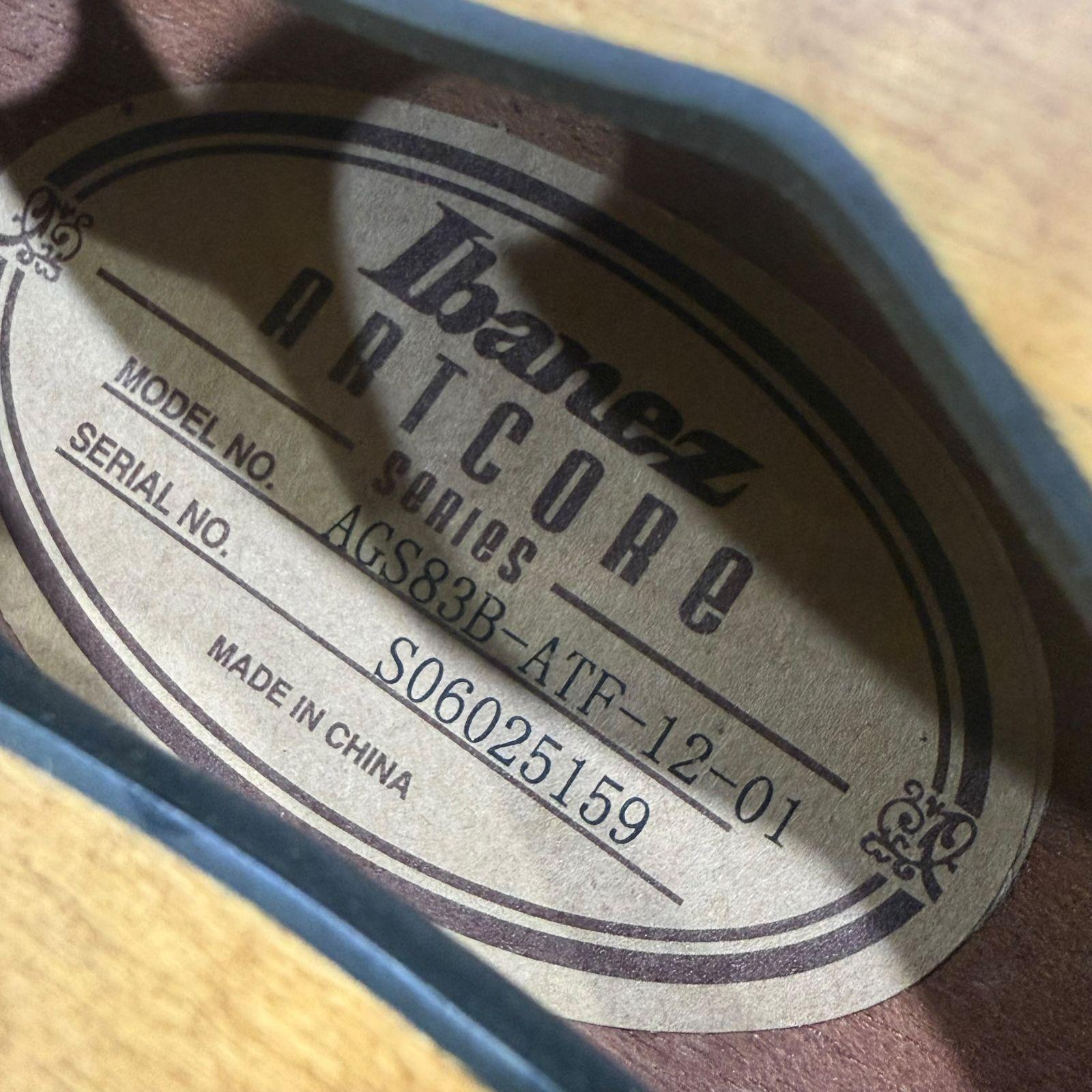 音出しOK◇Ibanez◇アイバニーズ セミアコースティックギター AGS83B