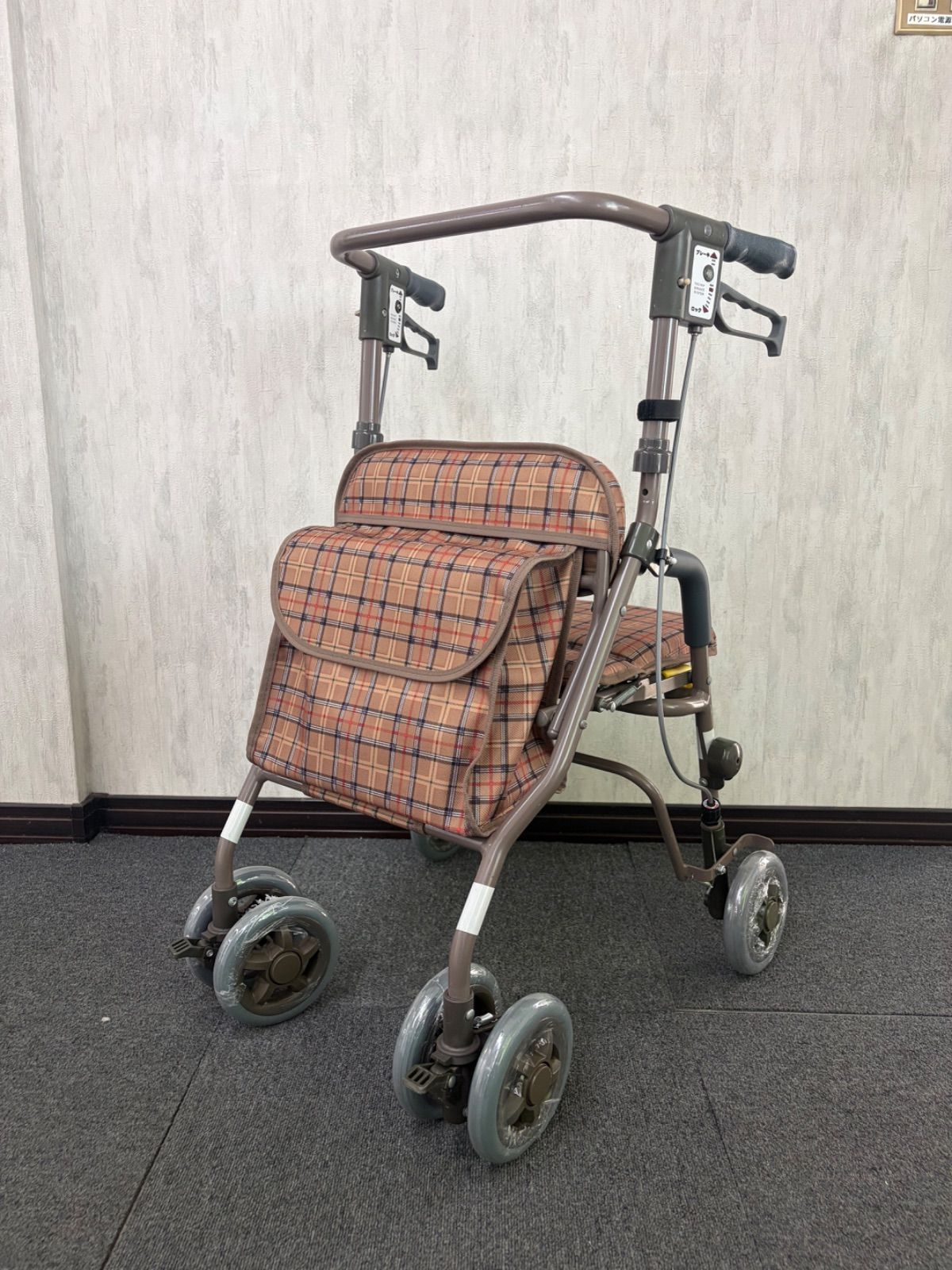 【美品】島制作所　シンフォニーSP　歩行器　シルバーカー　たっぷり収納バック付き　散歩カート　椅子付き　コンパクト収納可能　折りたたみ可能