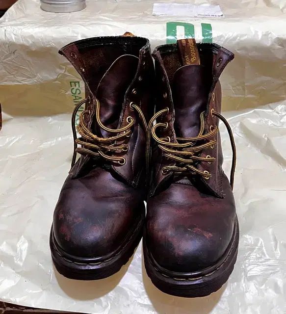英国 DR. MARTENS ドクターマーチン 260 ウォーカーブーツ <h2><b>Welten Boots</b></h2>