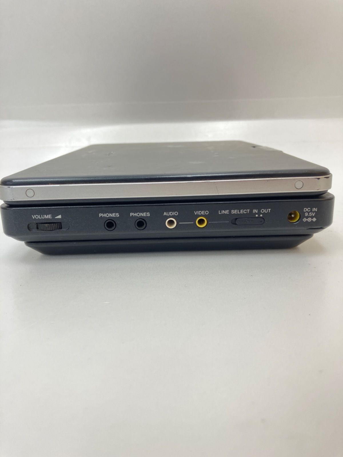 □ SONY ソニー DVP-FX810 ポータブルDVDプレーヤー - メルカリ