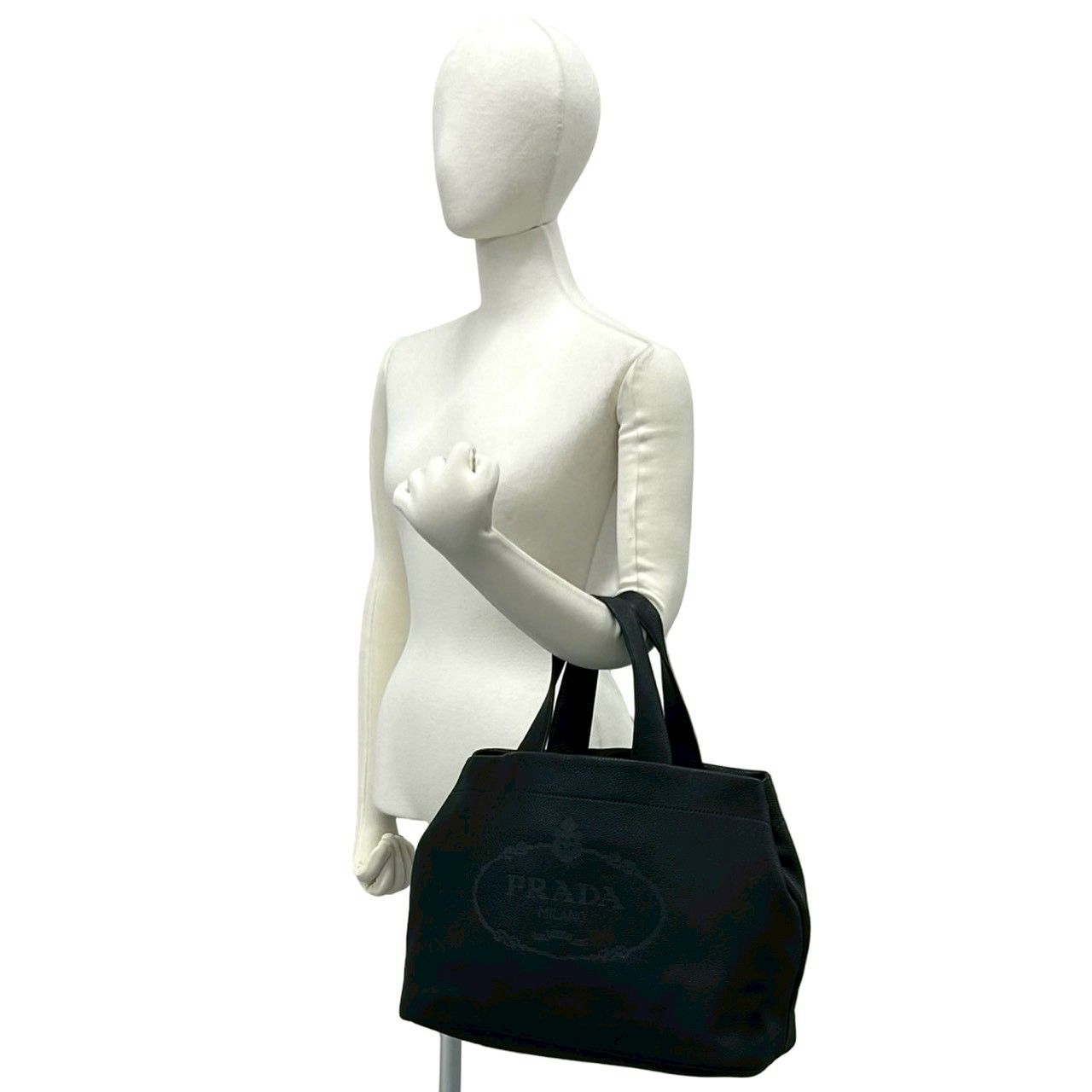 極 美品 PRADA プラダ 三角ロゴ 金具 パンチング ヴィッテロダイノ
