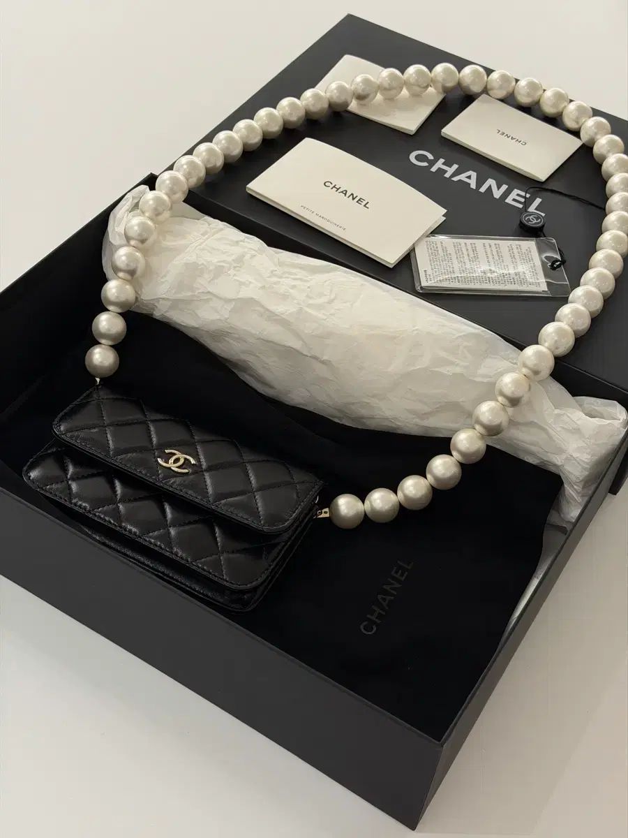 ほぼ新品 1回着用 自家用車移動 CHANEL シャネル パール バッグ パール woc VIPアイテム
