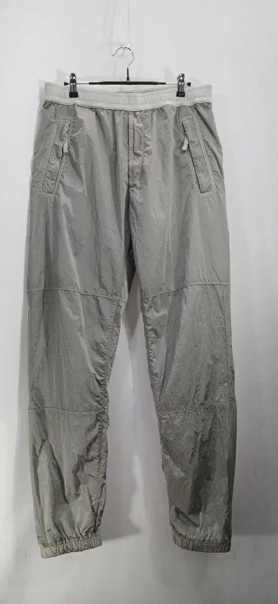 STONE ISLAND ストーンアイランド TYPE RE ジョガーパンツ