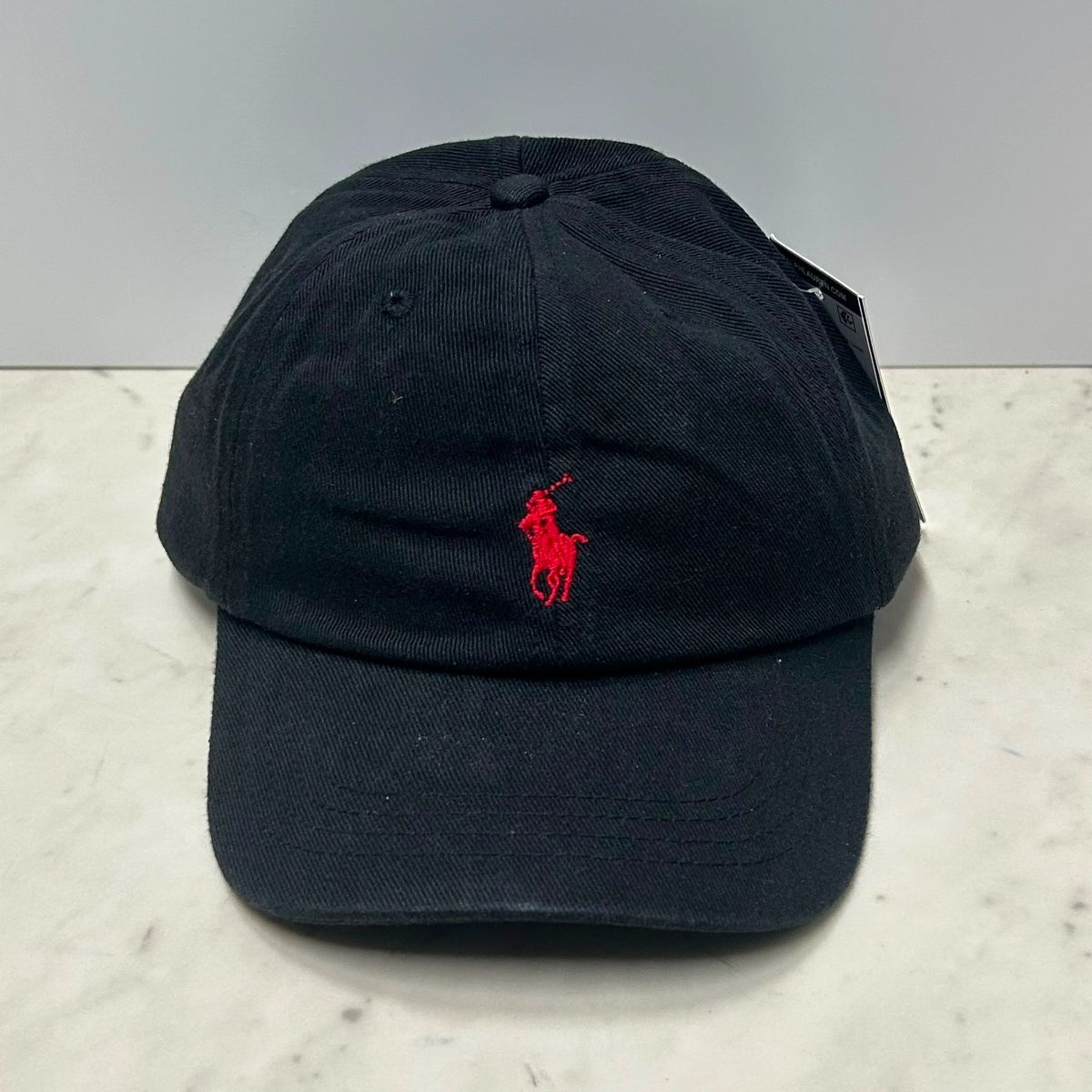 POLO RALPH LAUREN ラルフローレン Iconic Ball Cap ポニーロゴ アイコニック ダッドキャップ 黒/赤ロゴ (RLC4)