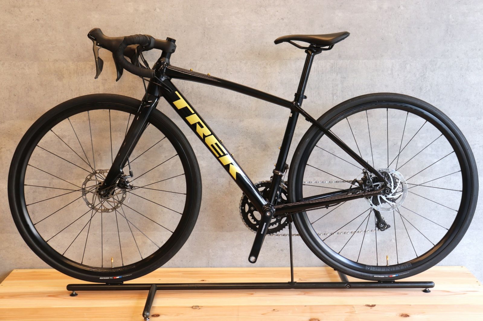 トレック TREK ドマーネ DOMANE AL2 DISC 2021モデル 49サイズ シマノ 