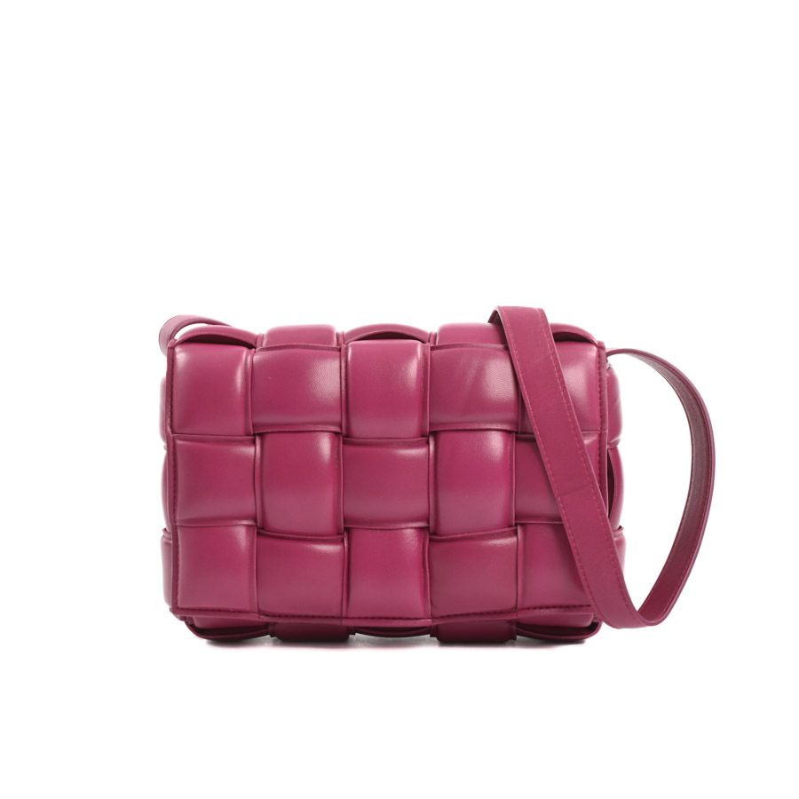 BOTTEGA VENETA ボッテガヴェネタ ショルダーバッグ パデッドカセット 591970