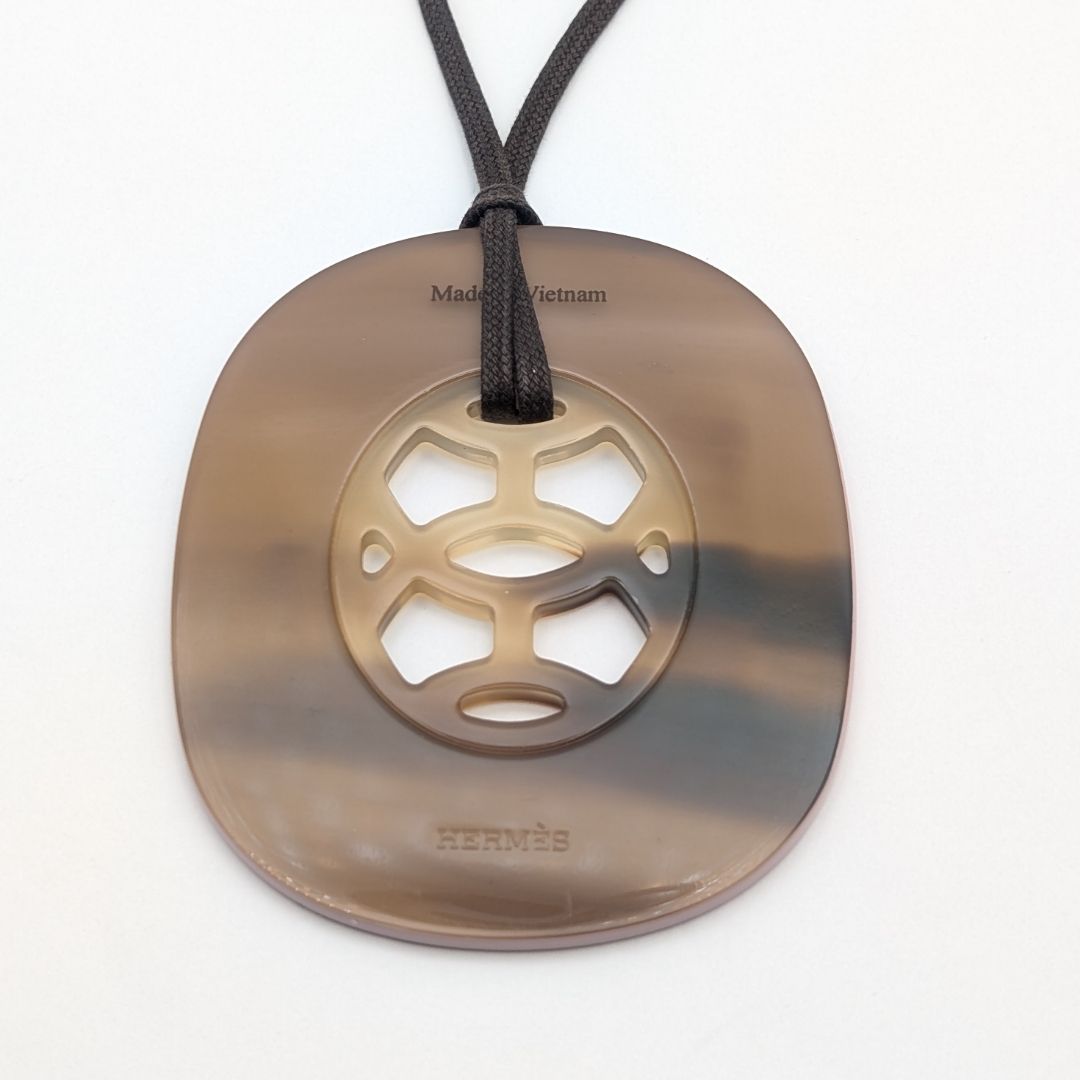 極美品 エルメス リフトGM バッファローホーン ネックレス ブラウン ピンク