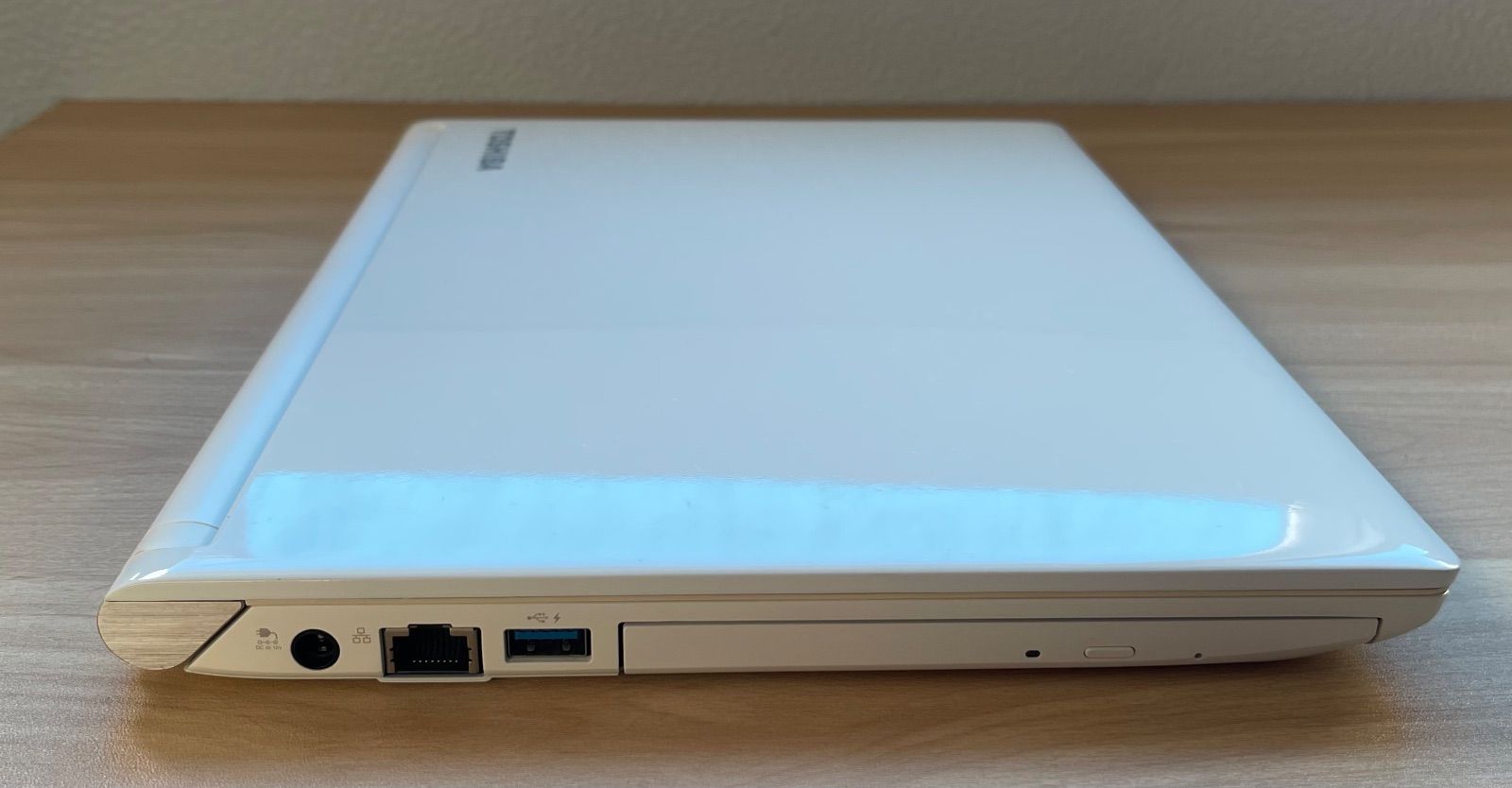 美品 東芝 dynabook RX73 Core i3-6100U 4GB 13.3型 ノングレア液晶