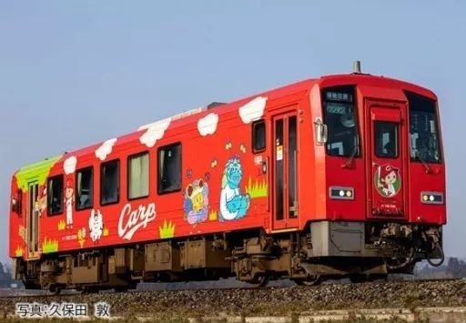 【中古】鉄道模型 1/150 キハ120-300形 芸備線・広島カープラッピング タイプ 特別企画品 [9479]