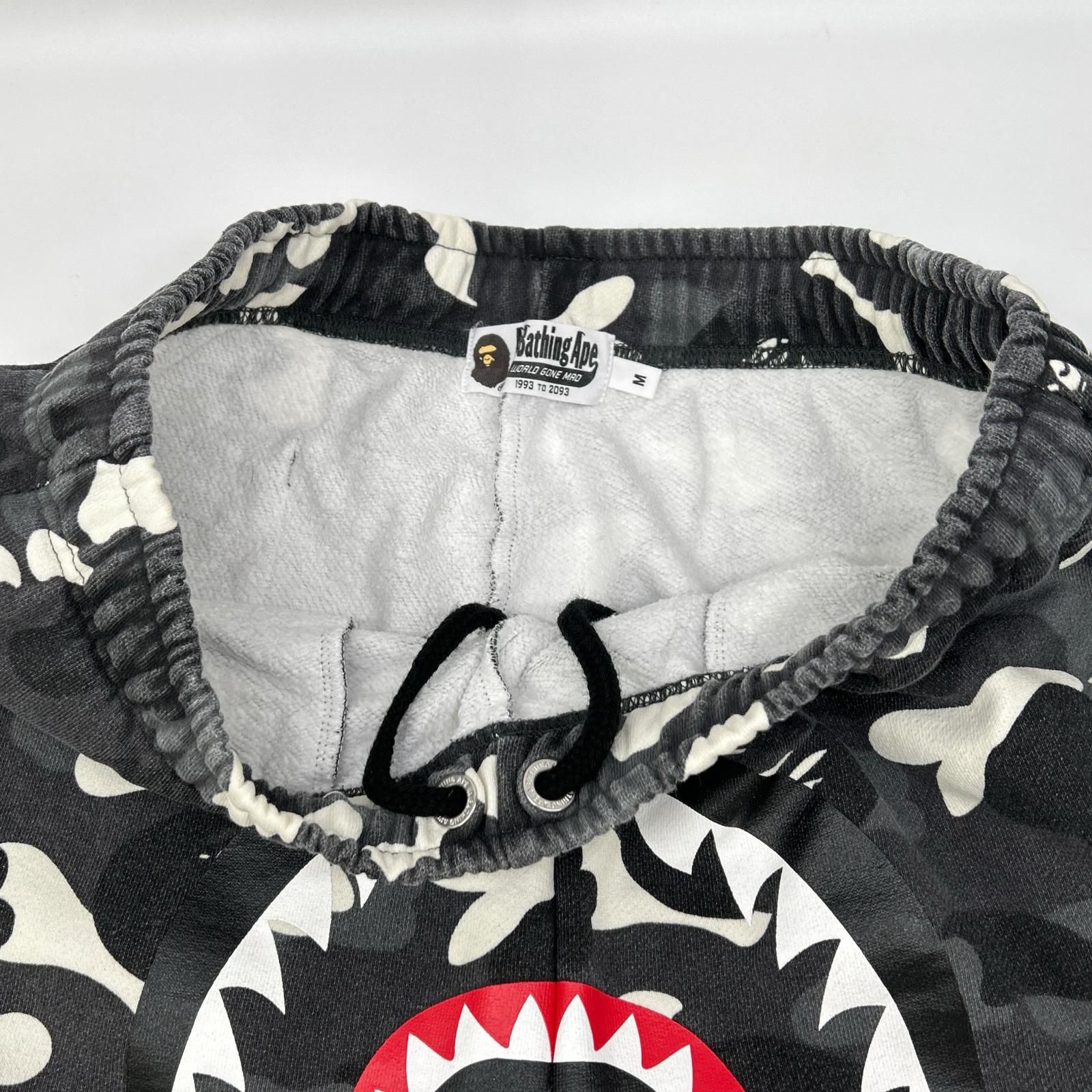 A BATHING APE アベイシングエイプ グレー シャークパンツ M - メルカリ