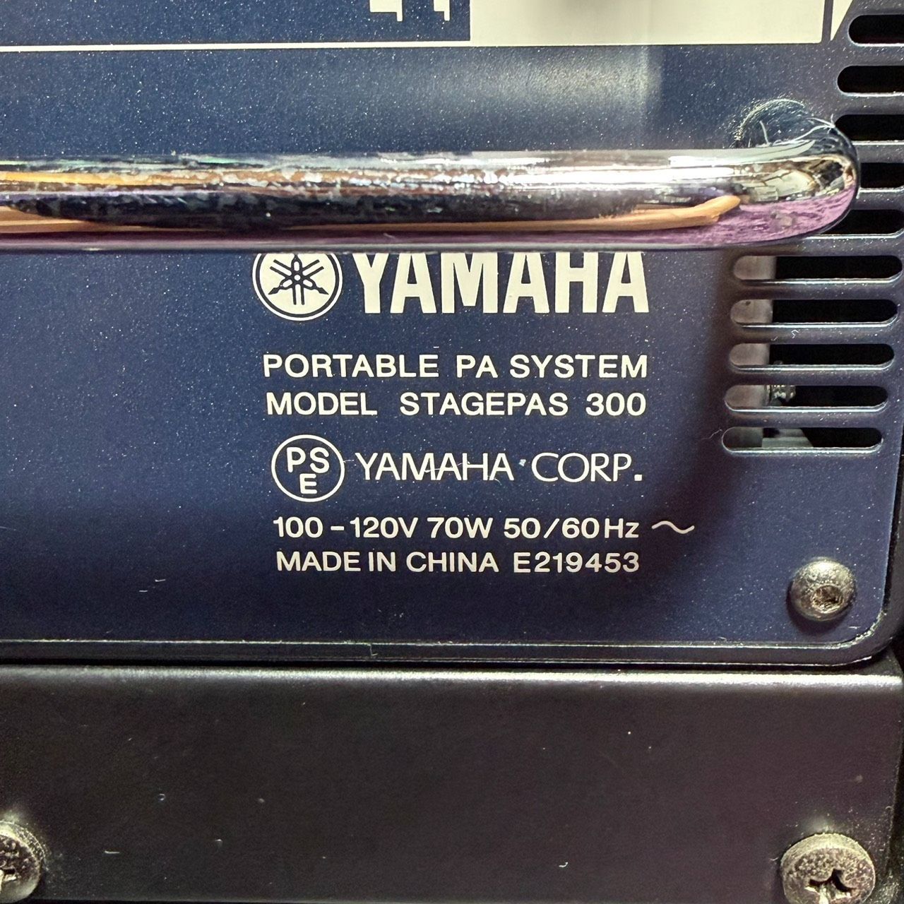 ☆動作品 送料無料 良品 YAMAHA ヤマハ STAGEPAS 300 ポータブル PA