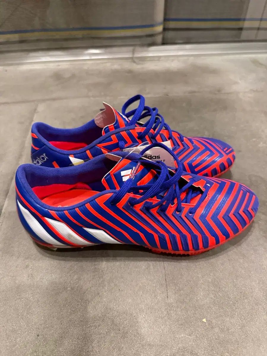 (新品)アディダス プレデター 2014 チャンピオンズリーグ FG サッカーシューズ 255mm