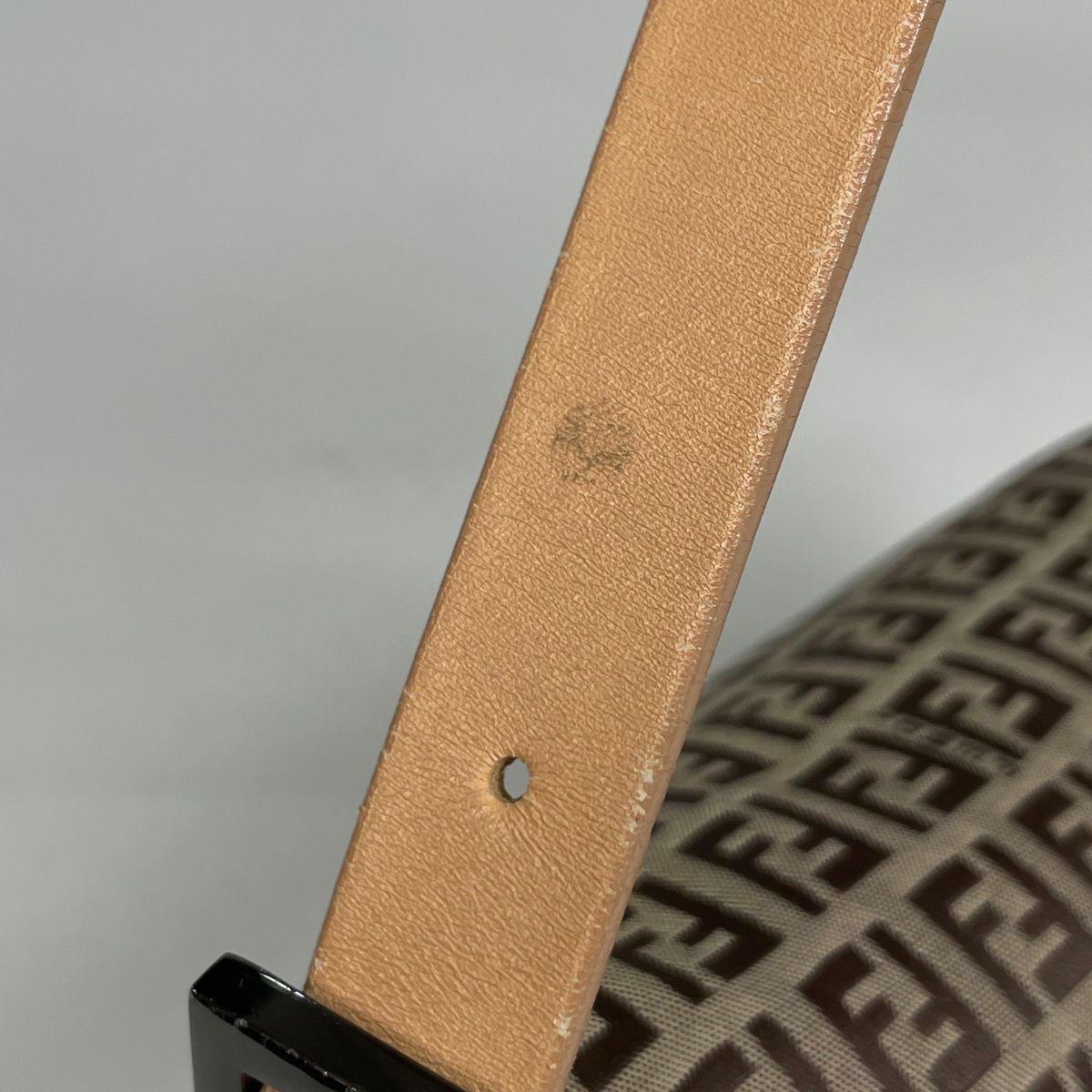 フェンディ FENDI ズッキーノ柄 ショルダーバッグ マンマバゲット ワン 