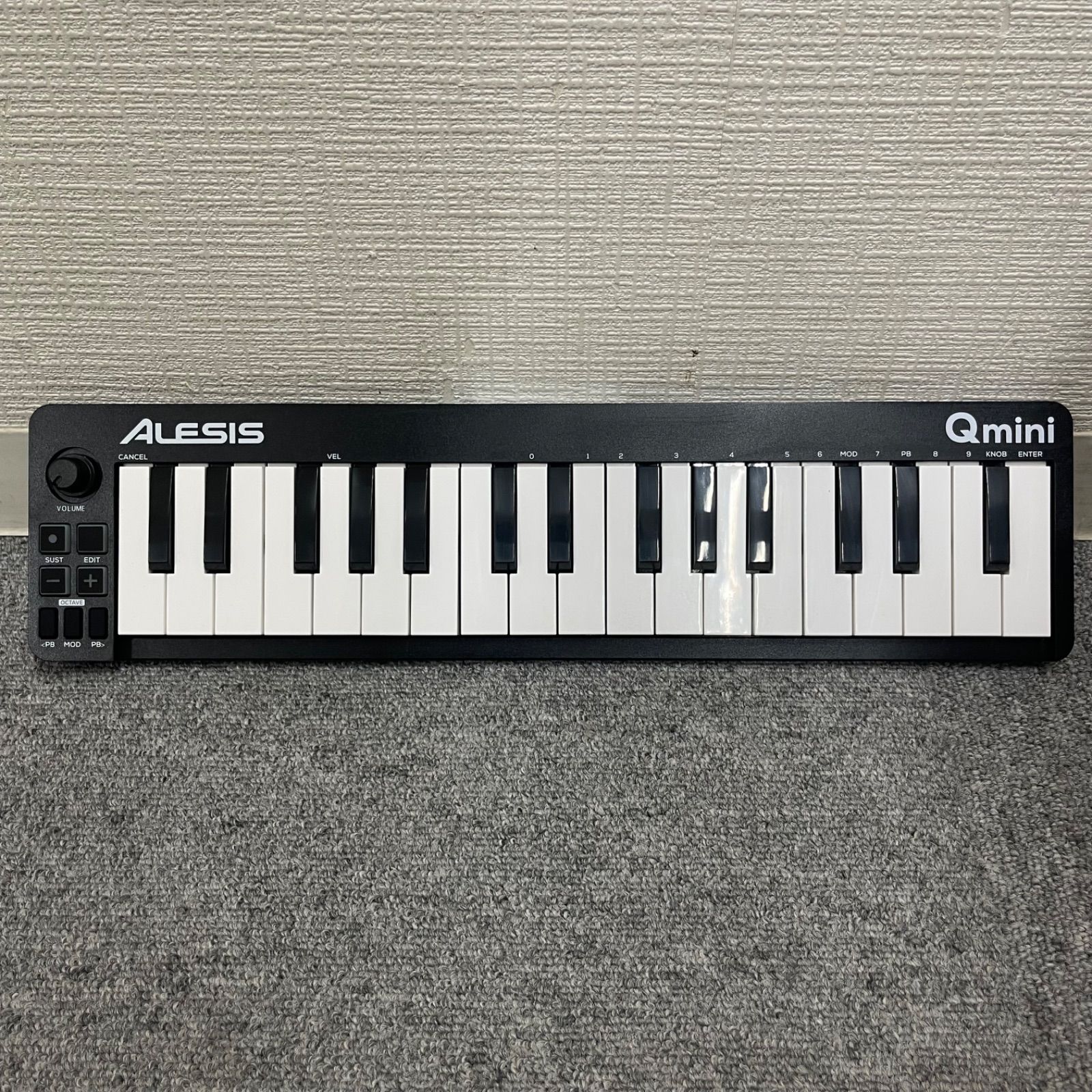 NPA】ジャンク ALESIS Qmini アレシス 32鍵 MIDIキーボード - メルカリ