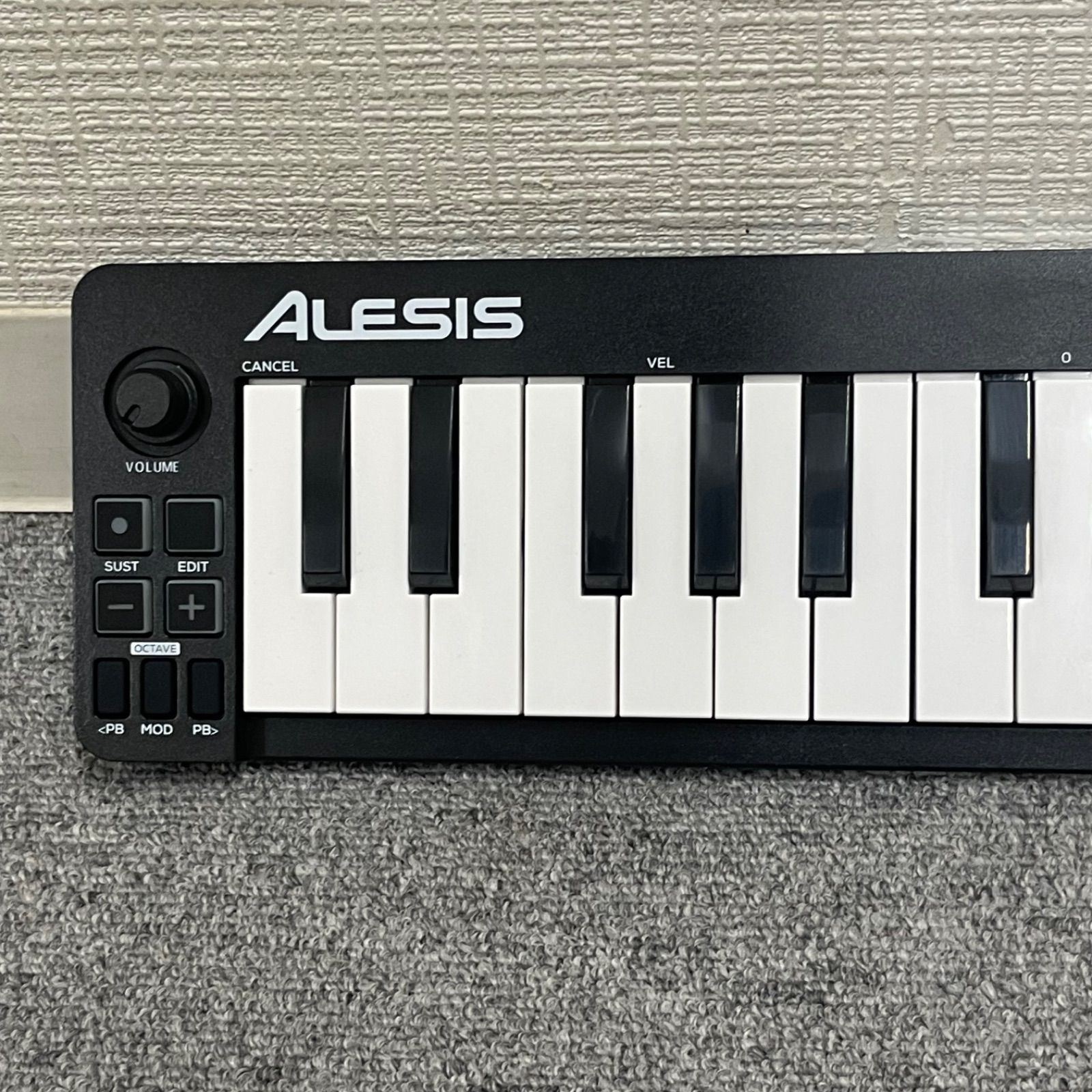 NPA】ジャンク ALESIS Qmini アレシス 32鍵 MIDIキーボード - メルカリ