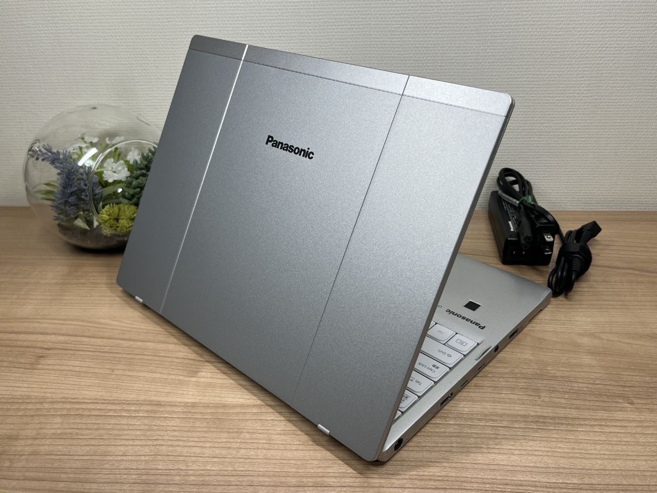 限定品〉05181 Panasonic CF-FV1 16GB/256GB 第11世代 14型大画面 office2024 ノートパソコン