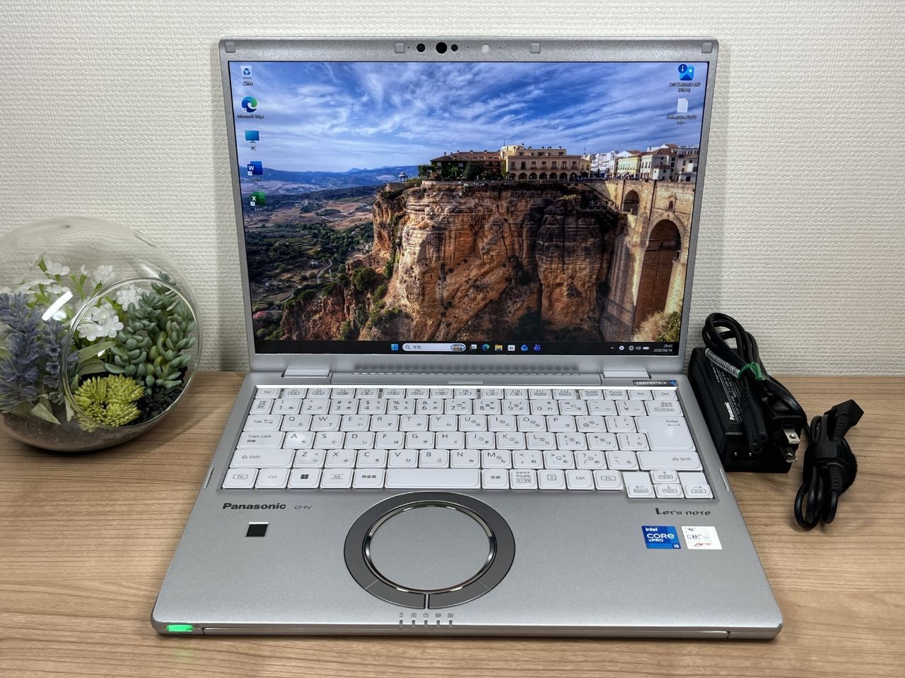 限定品〉05181 Panasonic CF-FV1 16GB/256GB 第11世代 14型大画面 office2024 ノートパソコン