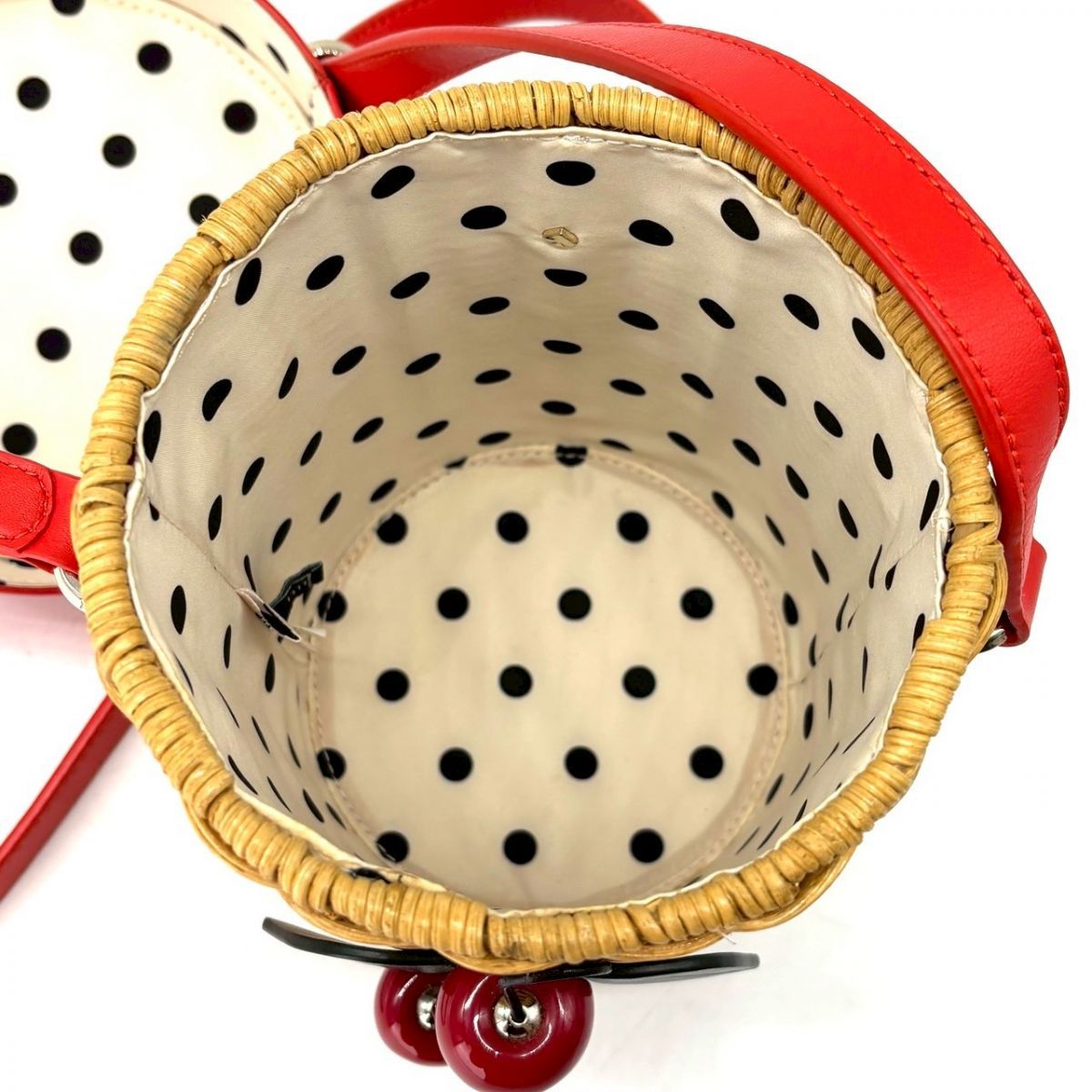 【夏をひと粒まとって】　kate spade　かごバッグ ピクニック ウィッカー クロスボディ さくらんぼ ショルダーバッグ ラタン　レッド