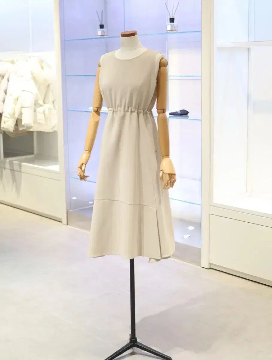 23 ジーカット G-cut レイヤード フレア ロング丈ワンピース ベージュ 春 秋 シャーリング ビスチェ ノースリーブ