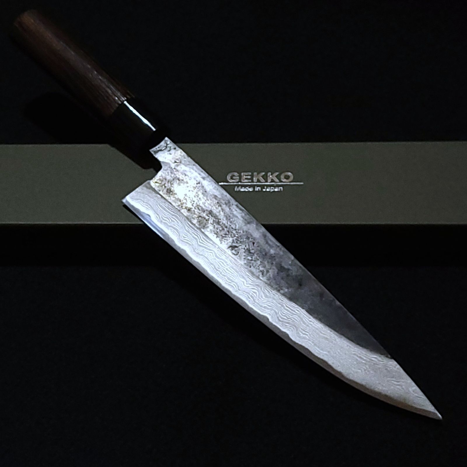 青紙２号 黒打ダマスカス 牛刀包丁 220㎜ G9404 焼栗柄 1点物 月光作 Jin様専用】青紙2号 黒打ダマスカス 牛刀包丁 220㎜ G9404 焼栗柄 1点