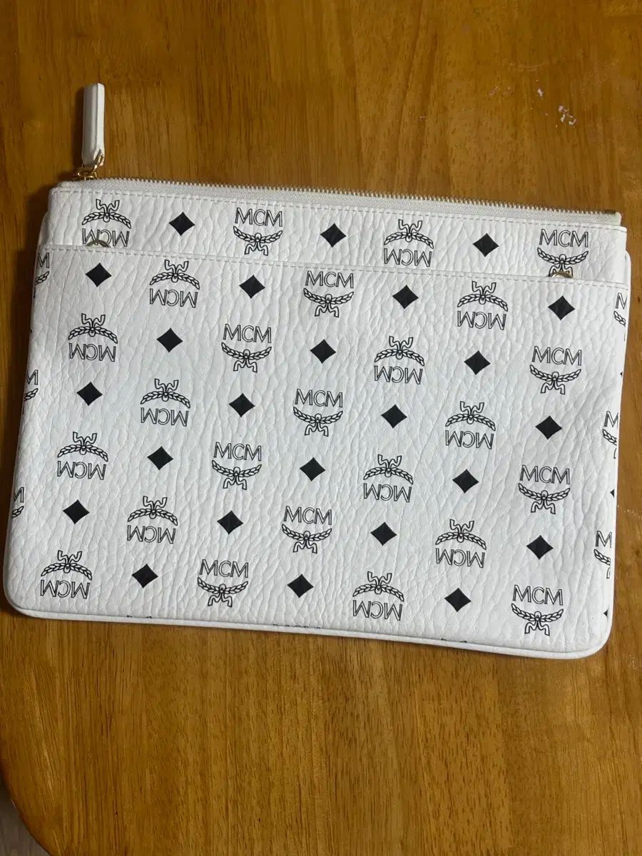 MCM エム シー エム