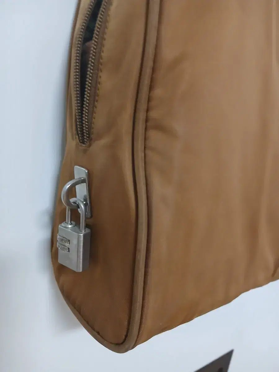 PRADA プラダ 正規品 ショルダーバッグ ブラウン PRADA プラダ 正規品 ショルダーバッグ ブラウン