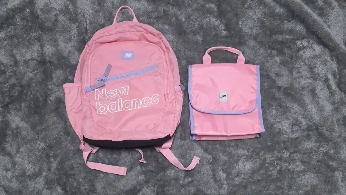 NB ニューバランスキッズ 女の子 ミニバッグ