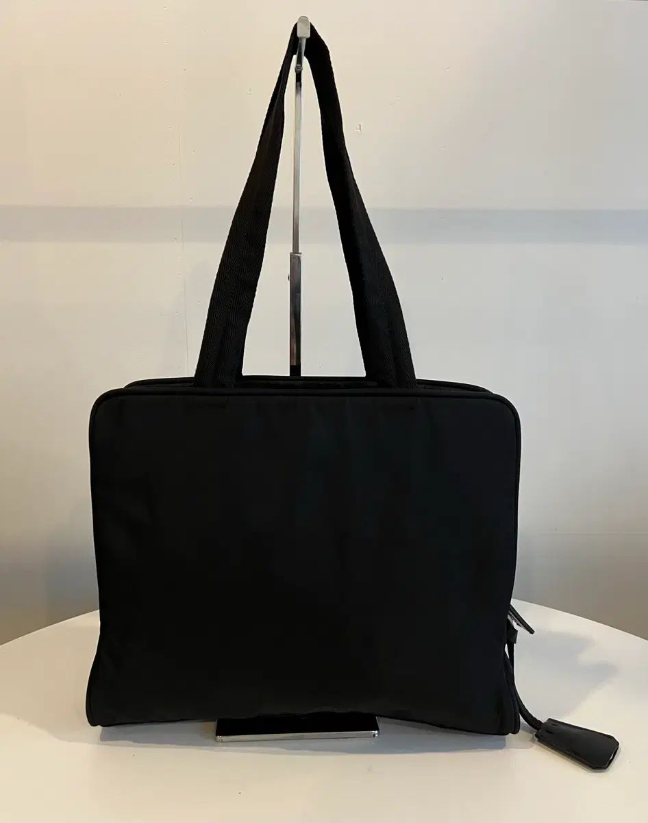 プラダ ポコノ ショルダーバッグ(正規品) プラダ ポコノ ショルダーバッグ(正規品)