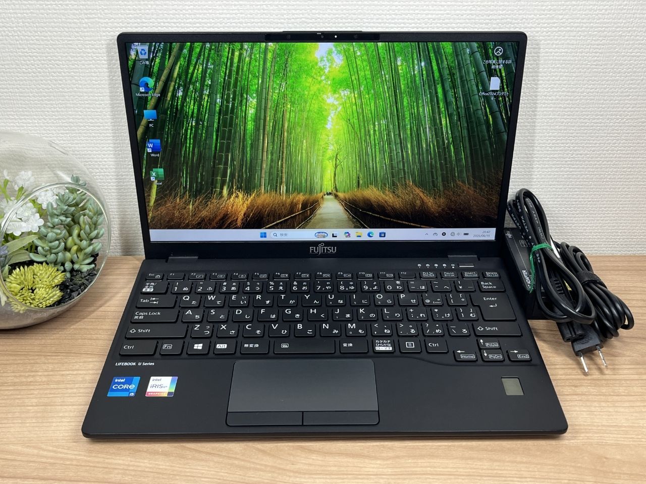 極美品・タッチ〉05102 Fujitsu Lifebook U9311/F 16GB 第11世代 軽量　office2024　ノートパソコン