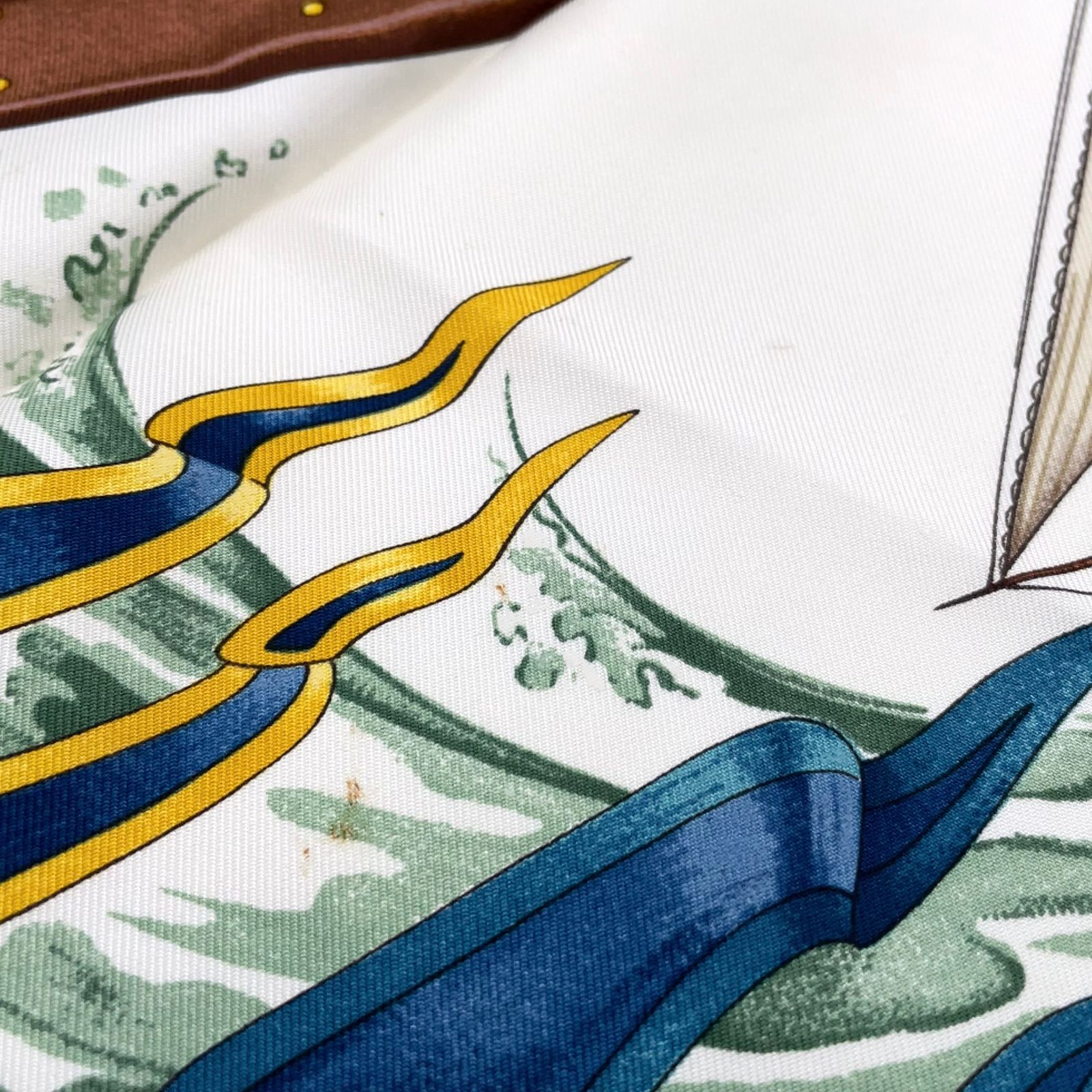【新着】HERMES カレ90 Vive le vent 風よ吹け シルク ベージュ スカーフ