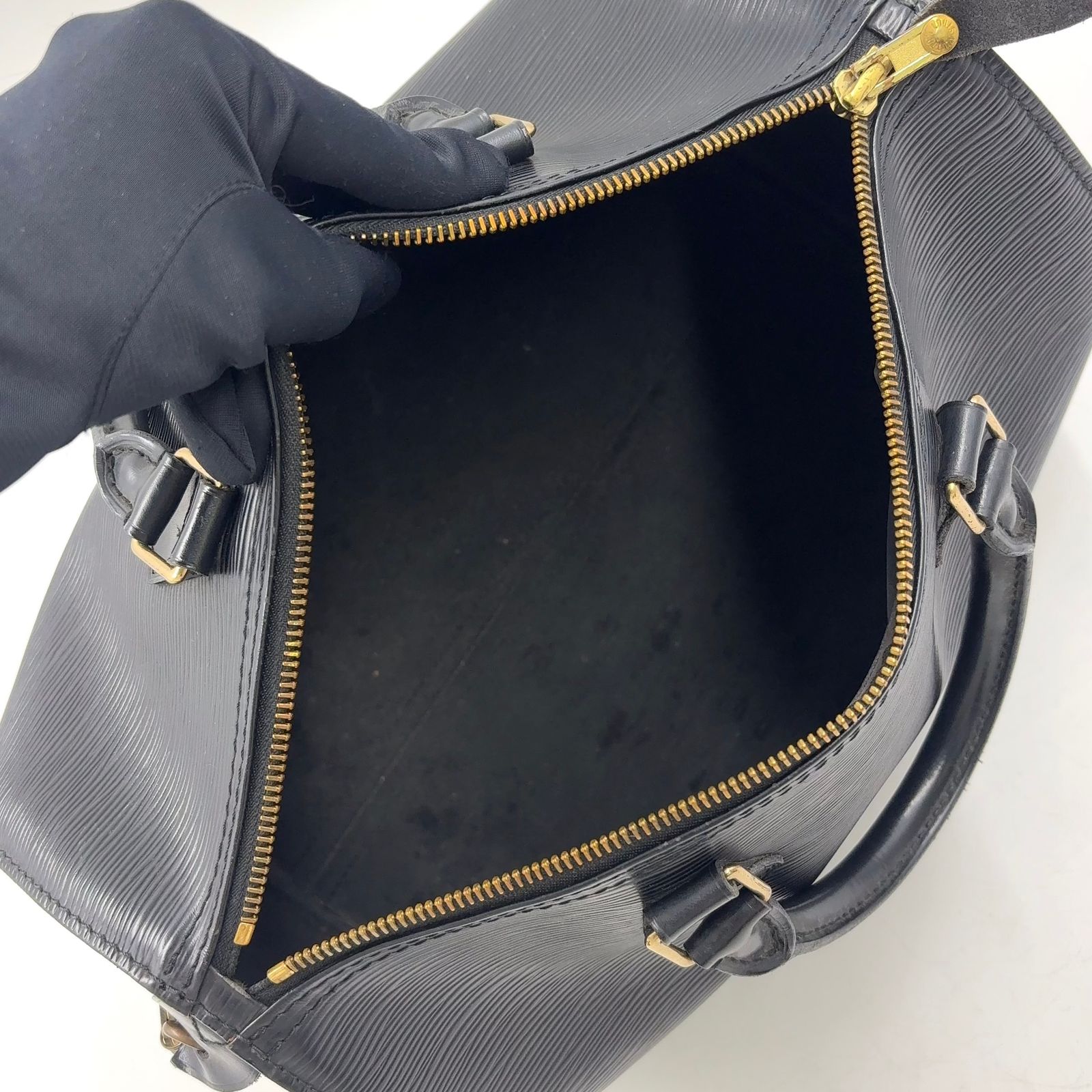 新着】LOUIS VUITTON スピーディ30 エピ エピ ノワール レザー 