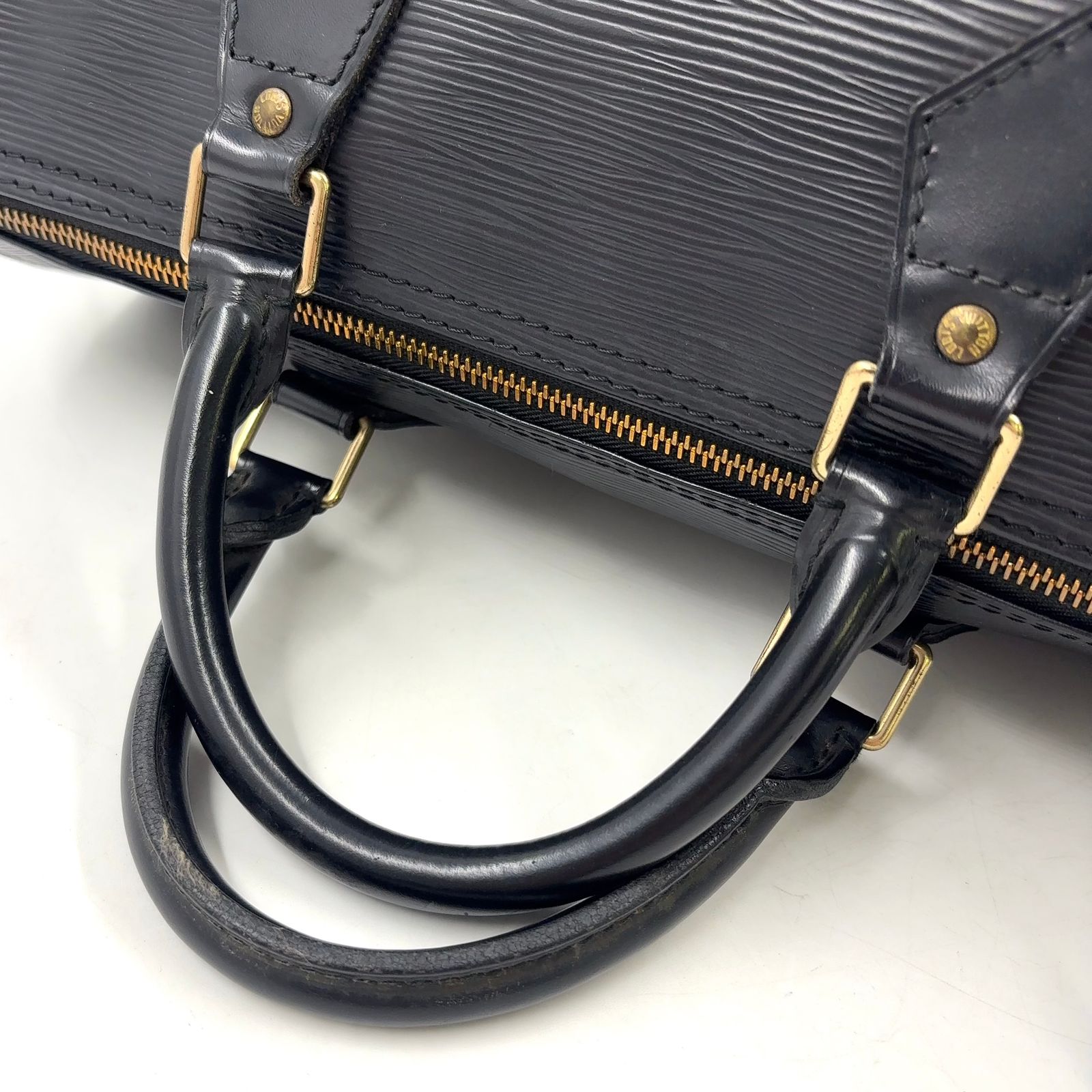 新着】LOUIS VUITTON スピーディ30 エピ エピ ノワール レザー 