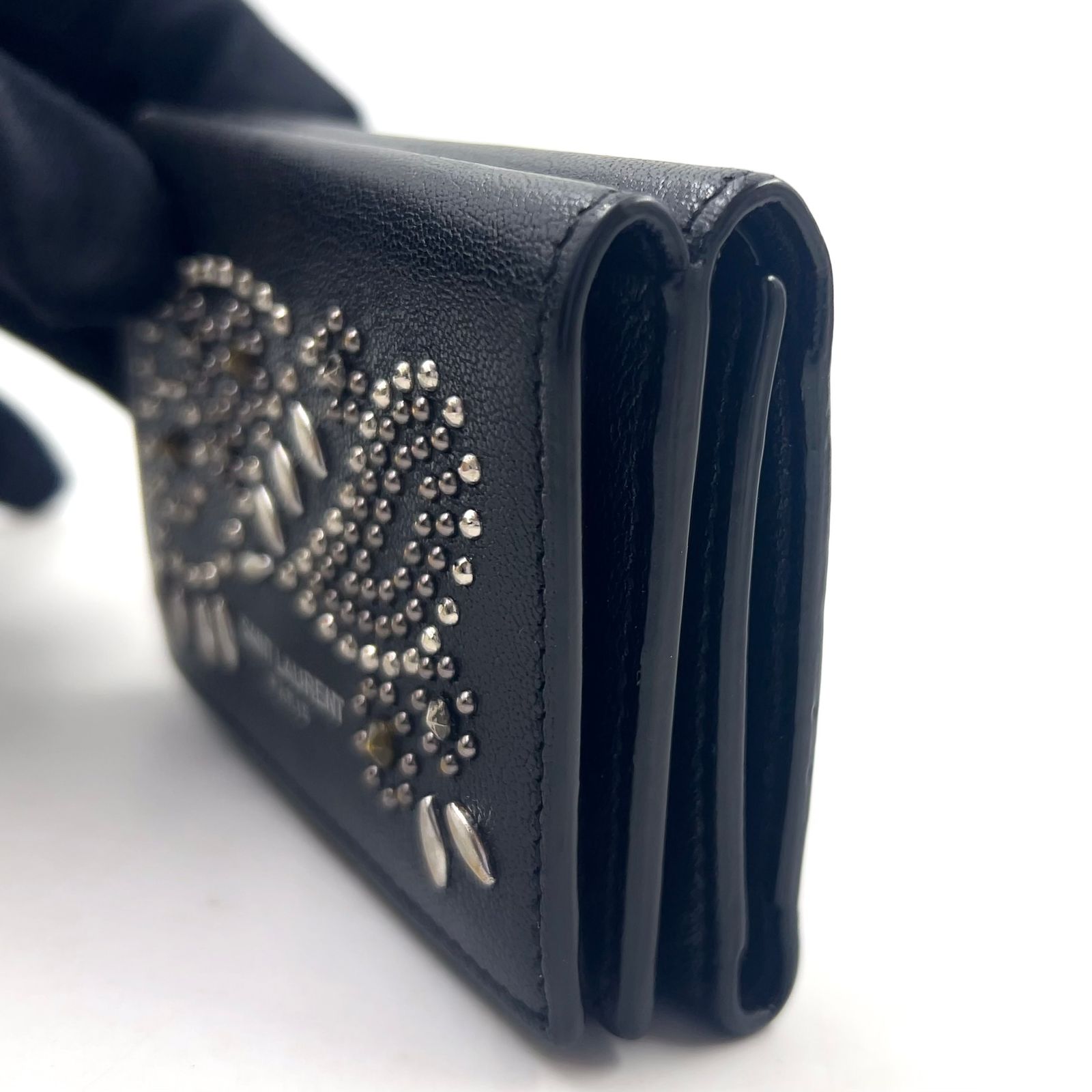 新着】SAINT LAURENT PARIS 三つ折り ミニ レザー ブラック 財布