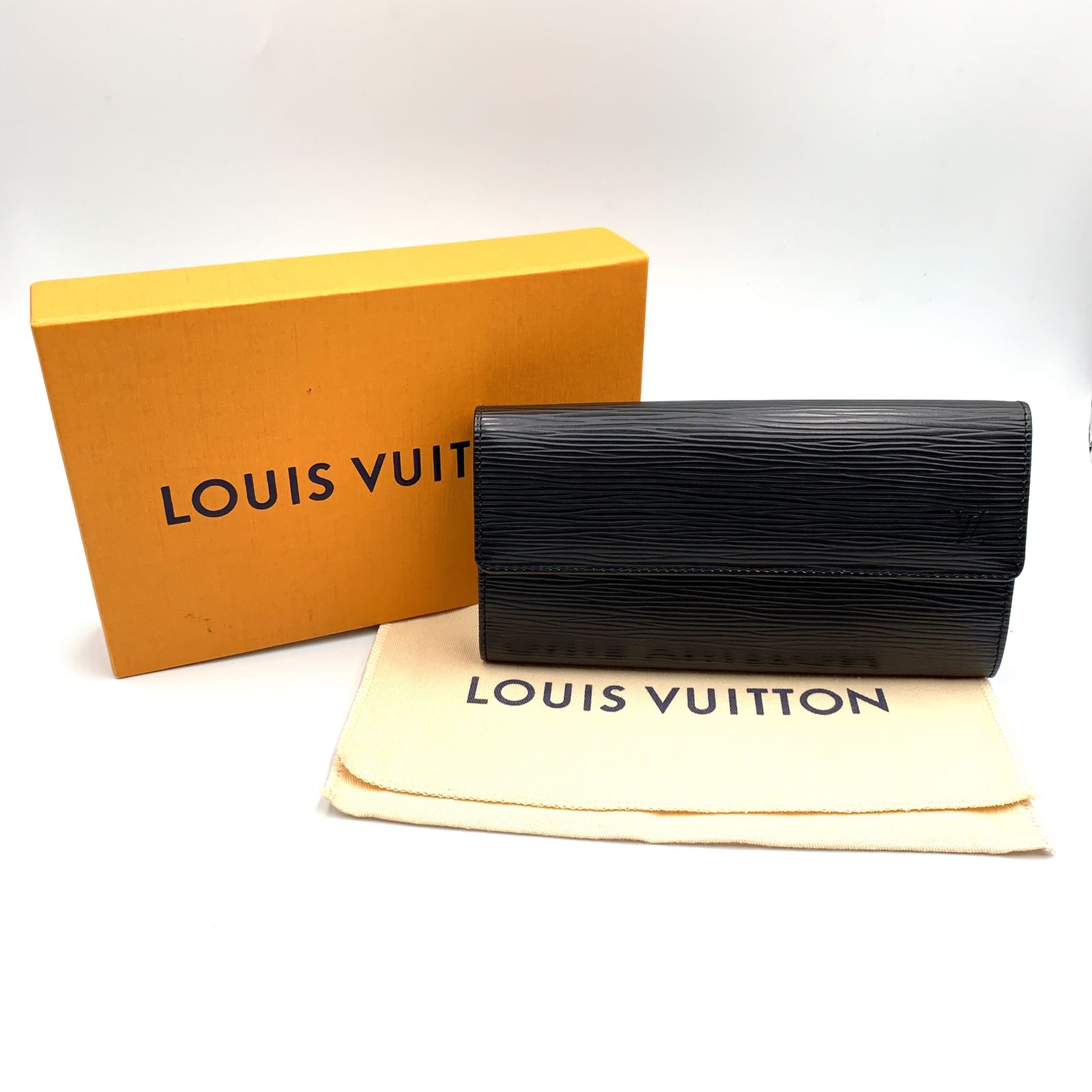 新着】LOUIS VUITTON ポルトフォイユ サラ レザー ブラック 長財布