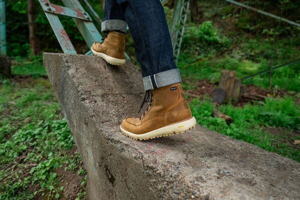 ダナー メンズ シューズ ブーツ・レインブーツ Danner Mens Logger Moc 917 GORETEX Boots Brown ブラウン