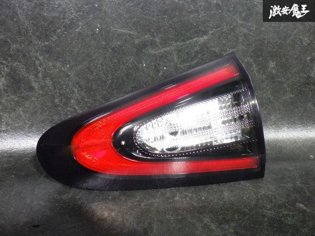 ☆保証付 即発送☆ 点灯OK トヨタ純正 NSP170G/NSP172G/NCP175G/NHP170G シエンタ 前期 テールライト 右 右側 内側 KOITO 52-286