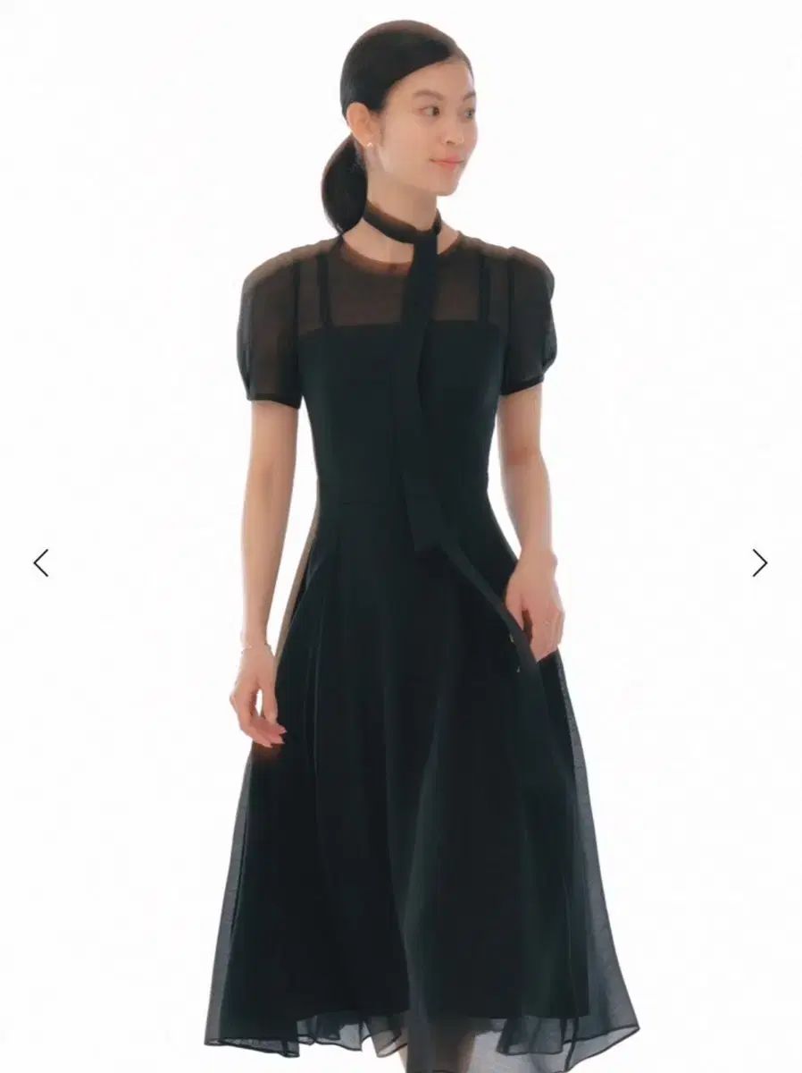 シエsieメラータイドレス ブラック 22,385円