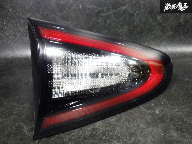 ☆保証付 即発送☆ 点灯OK トヨタ純正 NSP170G/NSP172G/NCP175G/NHP170G シエンタ 前期 テールライト 左 内側 KOITO 52-286