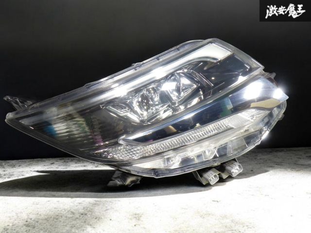 点灯OK レンズ綺麗！ ☆即発送☆ トヨタ純正 ZRR80W/ZRR85W 後期 エスクァイア LED 右 ヘッドライト ランプ ICHIKOH 28-244 打刻：H