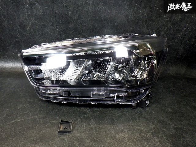 ☆即納☆ トヨタ 純正 A200A A210A ライズ / A200S A210S ロッキー 前期 LED ヘッドライト ヘッドランプ 左 助手席 刻印:LE1 ICHIKOH 1990