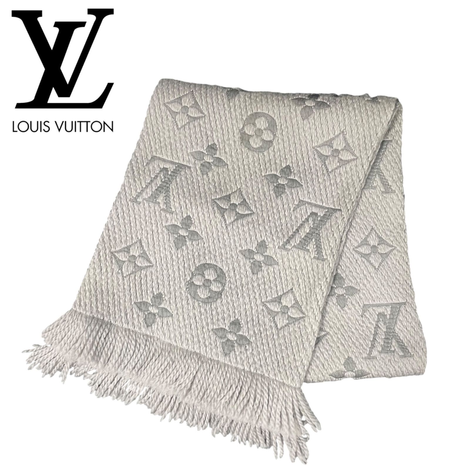 LOUIS VUITTON ルイヴィトン ビトン エシャルプ・ロゴマニア グリペルル／ライトグレー M74742 GM1220 イタリア製 ウール シルク マフラー スカーフ レディース 女性 ウィメンズ