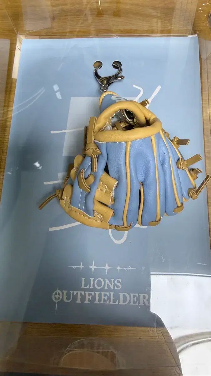 ゴールデングローブ 具 滋昱₍ク・ジャウク）キーホルダー