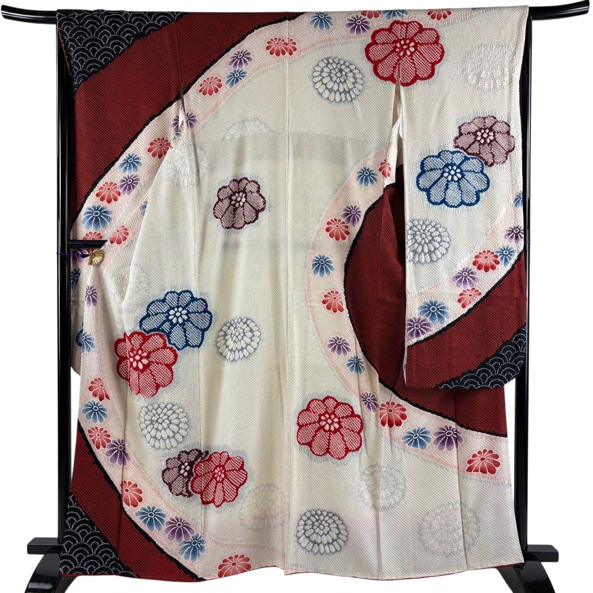 振袖 身丈163.5cm 裄丈67cm M 袷 菊 青海波 絞り クリーム 正絹 名品 【中古】