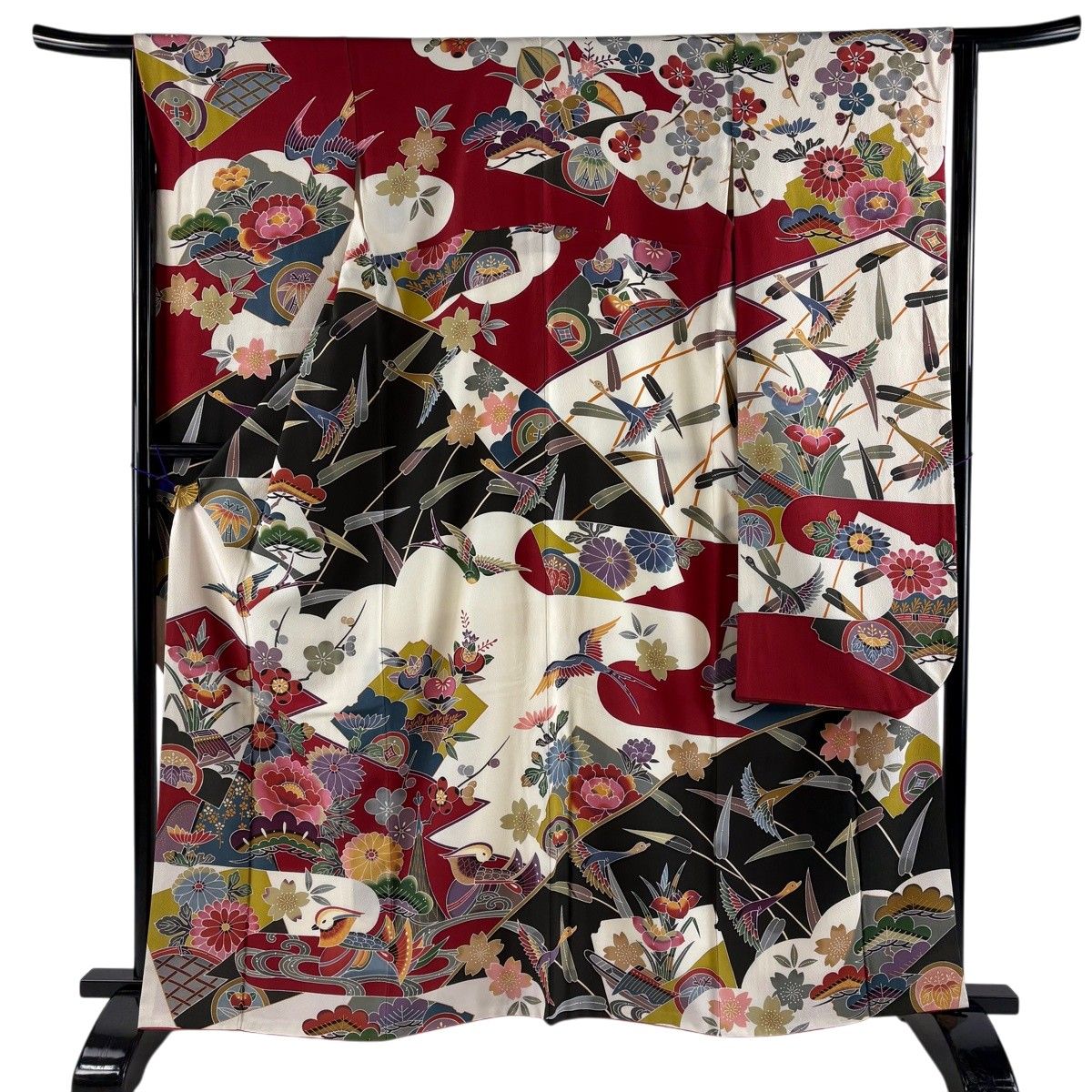 振袖 身丈163.5cm 裄丈65.5cm M 袷 ますいわ屋 鴛鴦 松竹梅 縮緬 クリーム 正絹 名品 【中古】