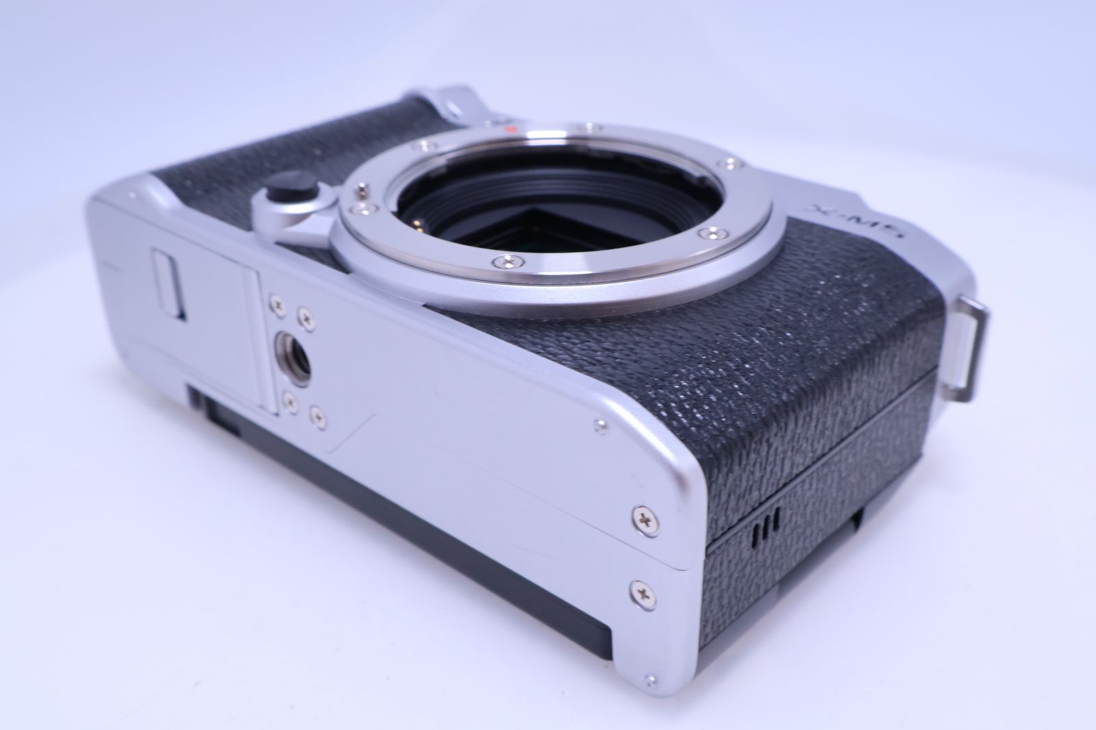 2,162回 極美品】FUJIFILM X-M5 ボディ シルバー ミラーレス一眼カメラ 