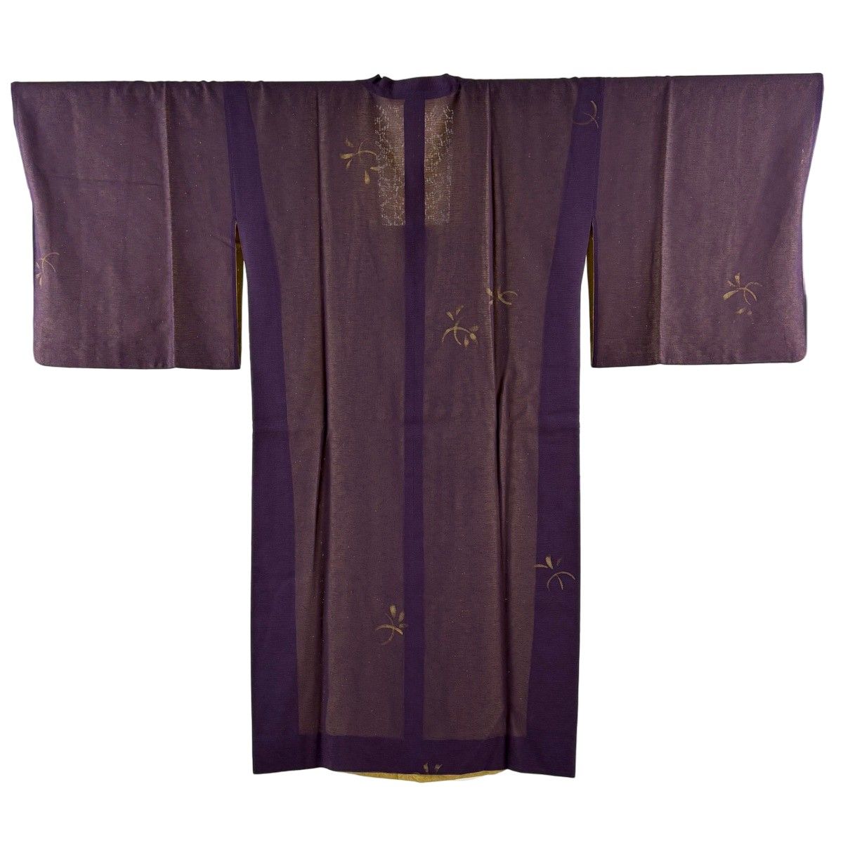 【美品】 道行 身丈114.5cm 裄丈67cm M 和装コート 角衿 リバーシブル 葉柄 金彩 紫 正絹 名品 【中古】 13,528円